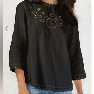 NWT- Women's LC Lauren Conrad black Embroidered Poplin Top size small